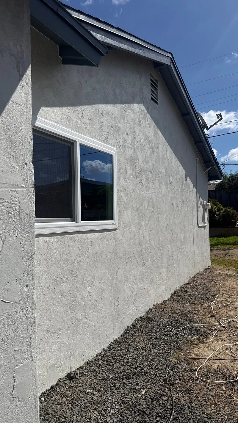 Side wall refinished in white with charcoal trim