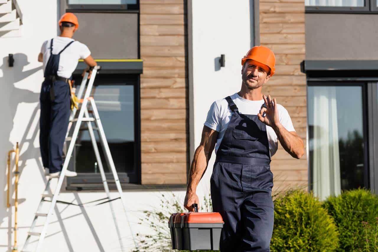 How the Summer Sun Impacts Exterior Paint: What a Residential Painting Company in San Diego Wants You to Know